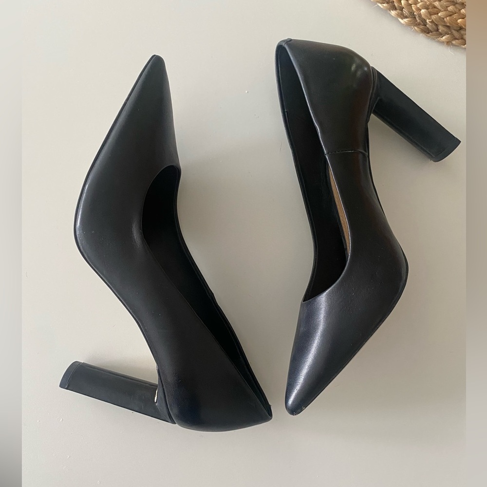 Nic + Zoe Black Pump. Size 6.5.